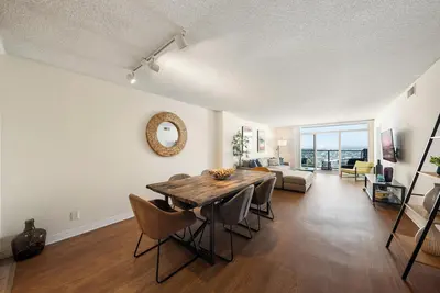 Image de Seabreeze Sky Residence 3bd/2ba Mdr+Venice+Sm