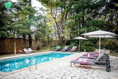 Image de Maison de vacances 'Beau Domaine 45 Couchages' avec piscine privée, terrasse privée et Wi-Fi