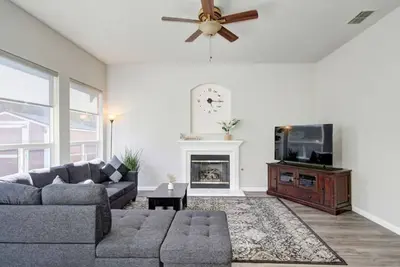 Image de Cozy Single Story Retreat Near Sac Downtown