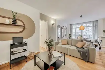 Image de Cicek - 3 chambres et balcon à Beaugrenelle