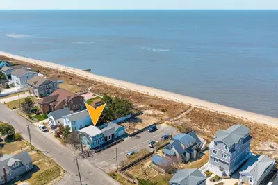 Image de Beach & Bay Waterfront 4-Bedroom House In Cape May County! Only steps to Beach