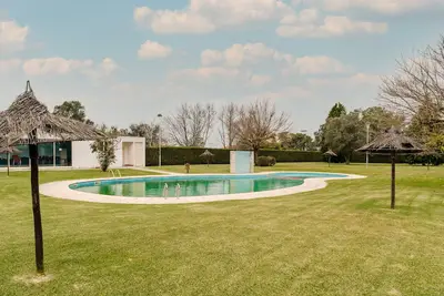 Villa 'Paradise' avec vue sur la mer, piscine partagée et Wi-Fi