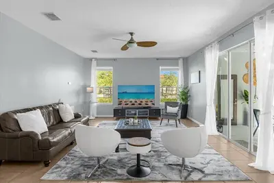 Image de Spacious 7-bedroom home in Kissimmee, perfect for family getaways!