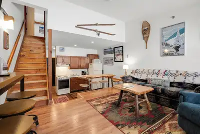 Image de Sunrise C-116 Ski in Ski Out Condo