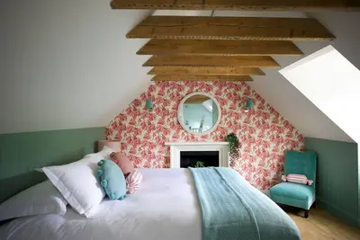 Image de Stables Cottage, Kailzie - sleeping 2 guests in one bedroom