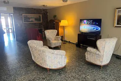 Image de Large 2 floors at Beach in best location Carrasco 4-bedroom house with Ac, WiFi