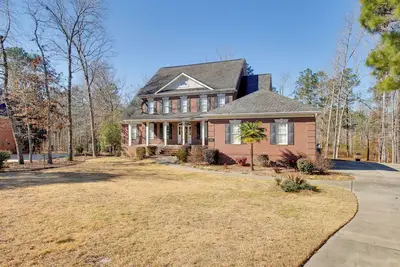 Image de Executive Wfh-Friendly Haven in Blythewood!