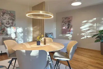 Image de \"Three\" - Premium Apartments Seekirchen, modern and central, close to the lake