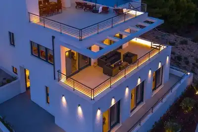 Image de Maison de vacances Omiš pour 1 - 8 personnes avec 4 chambres à coucher - Logement de vacances dans