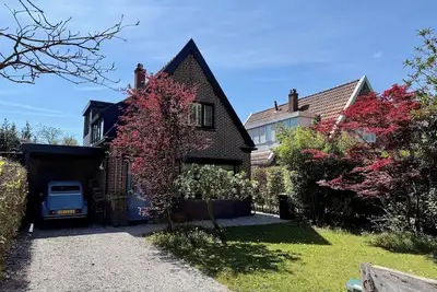 Image de Comfortable and modern family home with beautiful garden and good location!