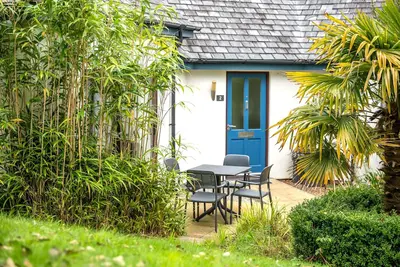 Stables Cottage (pet free)
