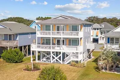 Image de New Oki remodel w ocean views & 1min walk to beach