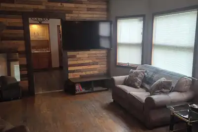 Image de Cozy 2-bedroom apartment with WiFi, Ac in Bessemer