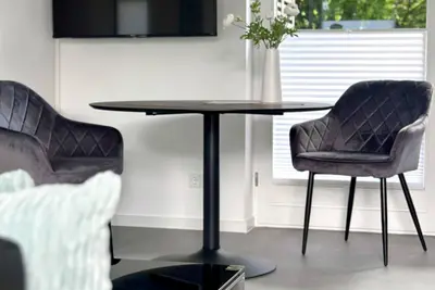 Image de Cozy, quiet apartment - close to the center, the heath and the Heide Park!