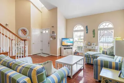 Image de Bayview Landing #1 – Sleeps 8