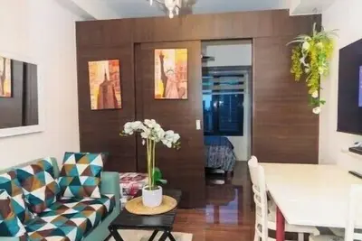 Image de Urban Charm : Cozy Meet 52 Air Swim Gym Park 300Mb