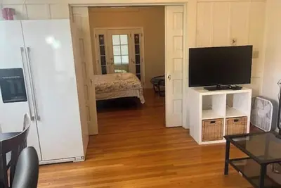 Image de 359#B Dwntwn 2bdrm/1. 5bath w/Den Laundry Ac