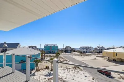 Image de Welcome to Island Treasure, your dream coastal retreat on Navarre Beach!