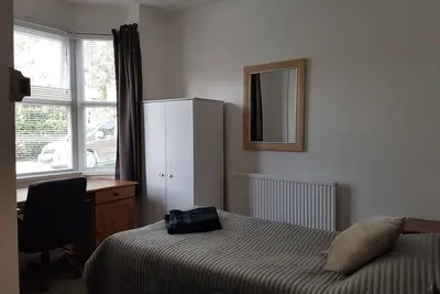 Image de Portsmouth Three-Bedroom House near Centre with Free Parking and Fast Free WiFi