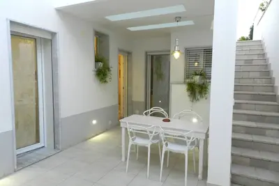 Image de A Few Meters From The Sea basement apartment up to 6 seats very close to the sea