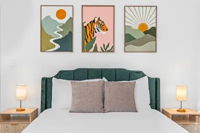 Image de Charming 1950s Bungalow in Millcreek | Cozy & Central