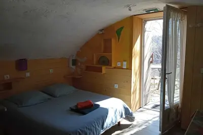 Image de Studio voûté, cosy avec terrasse