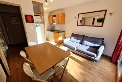 Image de 2 pièces 4 personnes, bien placé dans la station