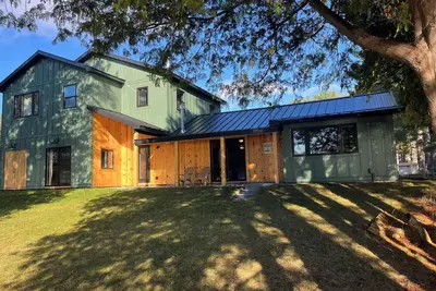 Image de 4-bedroom house on Clam Lake