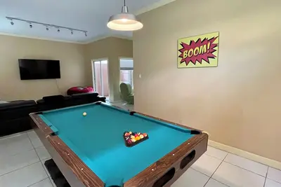 Image de Huge 2600sf 3-bedroom/4. 5 bath Condo close to SpaceX and South Padre Island