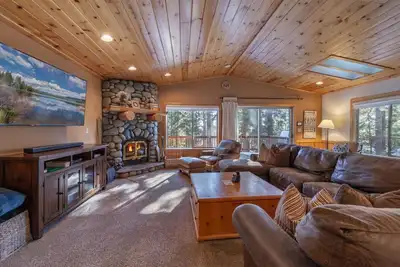 Image de Cozy Cottonwood - Hot Tub!