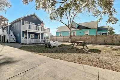 Image de Charming 3-bedroom Cottage with WiFi and Ac in Carolina Beach
