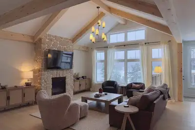 Image de *New* Muskoka Lakefront Wellness Retreat