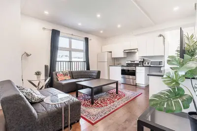 Image de Spacious 3 Bedroom Downtown Mtl