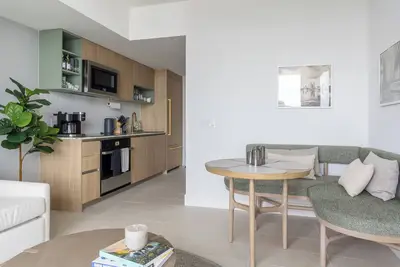 Image de 3808 - 1 Bedroom Apt Next to Kaseya Center with Pool, Spa & Gym