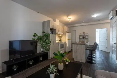 Luxurious 4 Br Suite in Griffintown