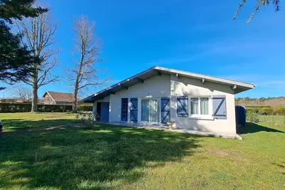 Image de Maison individuelle avec jardin