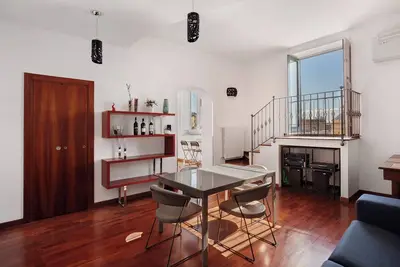 Image de Appartement 'Sempresole Al Duomo' avec vue sur mer, Wi-Fi et climatisation