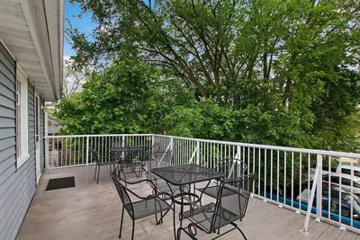 Image de The Flats of Lake Geneva- Suites 1 and 2- Rent two neighboring suites in the heart of town!