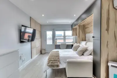Image de Cozy Studio with Murphy bed