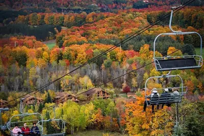 Image de Charming sleeps 6, 2 bath. Walk to slopes! Fireplace. Indoor pool.