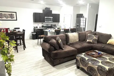Image de Mardi Gras ready with 3-bedroom \/2 bathroom house in Hammond with Ac and WiFi
