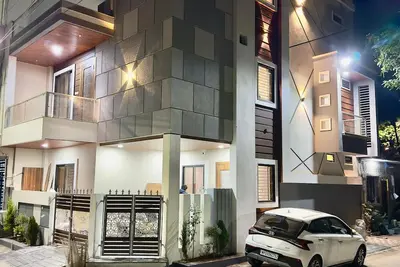 Image de Luxury 3bhk villa perfect for families and friends with a rooftop party hall