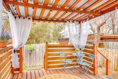 Image de 10 Mi to Dtwn Kansas City: Cozy Studio w/ Grill!