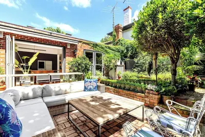 Image de Luxury Villas St Kilda West Beach (Walk to the beach)