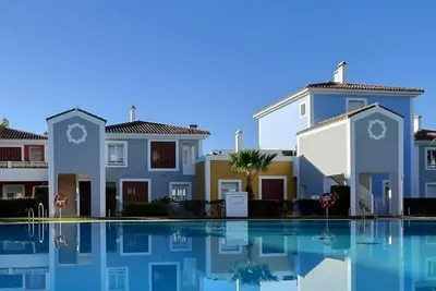 Image de Stunning 2-Bedroom Duplex Penthouse in El Paraíso, Estepona