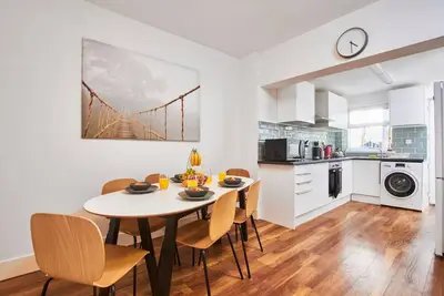 Image de Rowditch House - Spacious 3 Bed, Home from Home