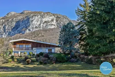 Image de Villa de Caractère – La Lézardière