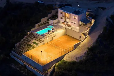 Image de Casino, Cinema, & Tennis - Villa Rivendell Excelsior