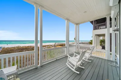 Image de Shangri-La! Incredible Beachfront home with Guest house. 6br, Pets considered.