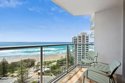 Image de Stylish Apartment with Breathtaking Panoramic Views